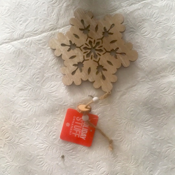 🔥NWT🔥6”x5” NATURA SNOW FLAKE ORNAMENT - Picture 4 of 6
